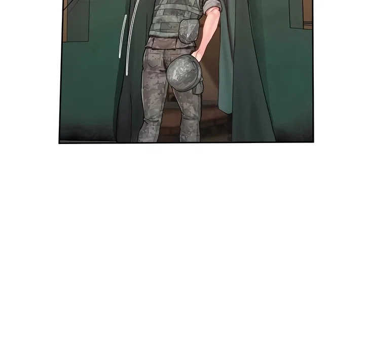 I’m the Only Man on the Military Base — Capítulo 27 — página 35